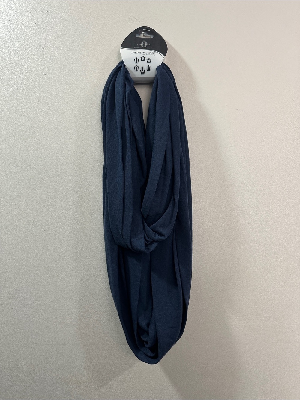 Classic Infinity Scarf - Navy